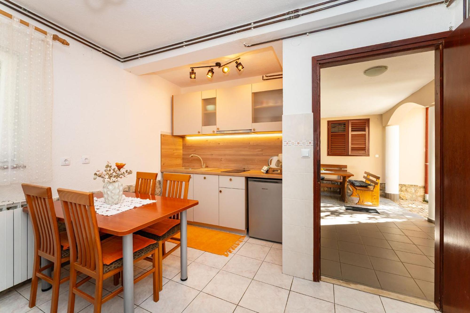 Apartments Adriana Starigrad Paklenica Zimmer foto